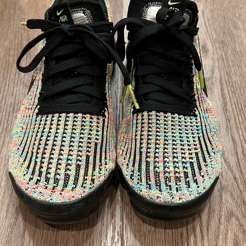 Nike Multicolor Flyknit Sneakers